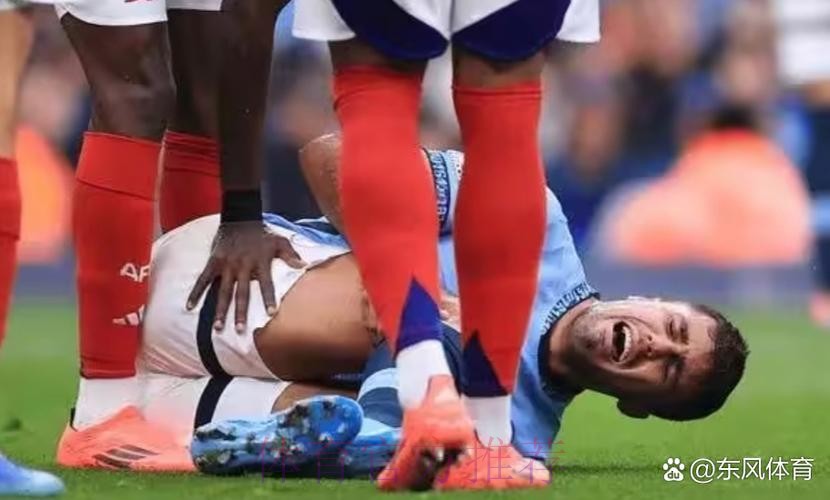 记者:罗德里戈右大腿腿筋疼痛,今天接受检查 记者:罗德里戈右大腿腿筋疼痛,今天接受检查